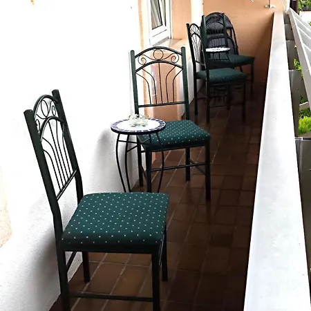 Konukevi Monteurunterkunft Haus Barbara Pirmasens