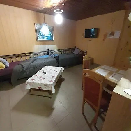 Monteurunterkunft Haus Barbara Гостевой дом Пирмазенс