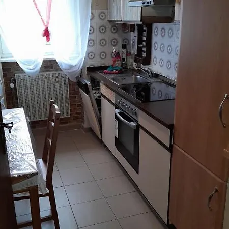 Monteurunterkunft Haus Barbara Пирмазенс