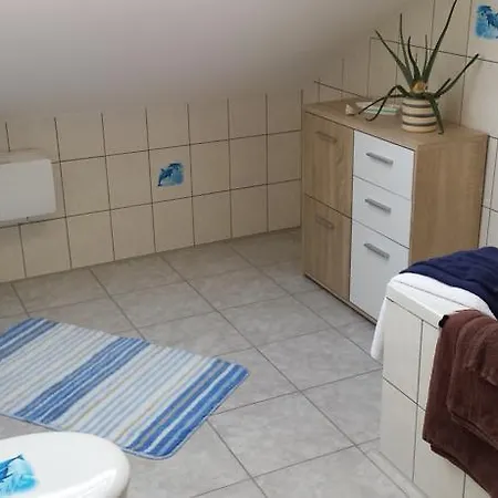 Monteurunterkunft Haus Barbara Pensjonat *