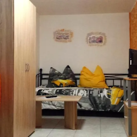 Monteurunterkunft Haus Barbara 게스트하우스 피라마센스