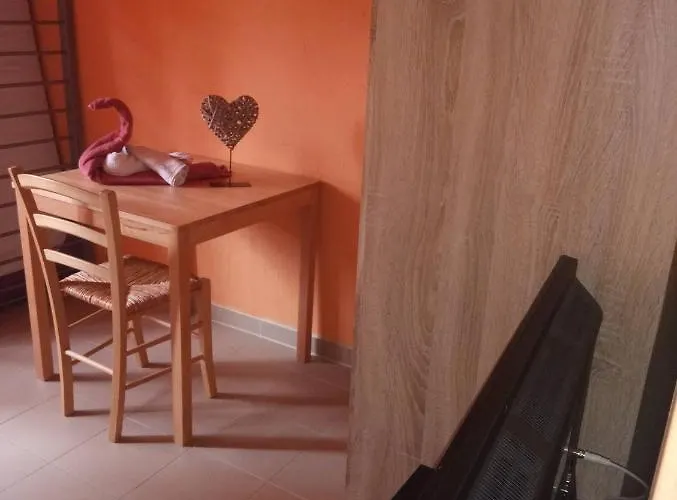 Monteurunterkunft Haus Barbara بيت ضيافة بيرمازنز