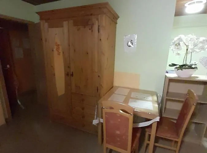 بيت ضيافة Monteurunterkunft Haus Barbara بيرمازنز